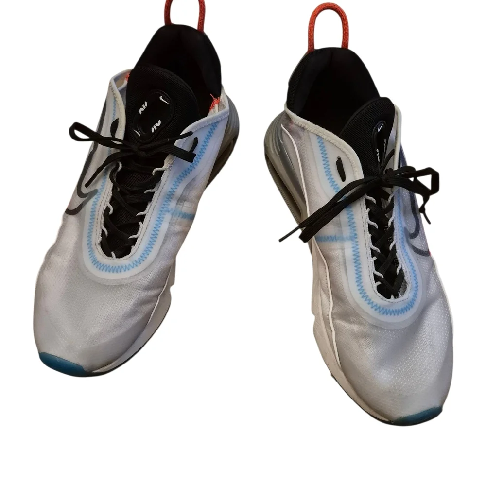 Nike Silver and‎ Black Athletic Shoes Sleek Design